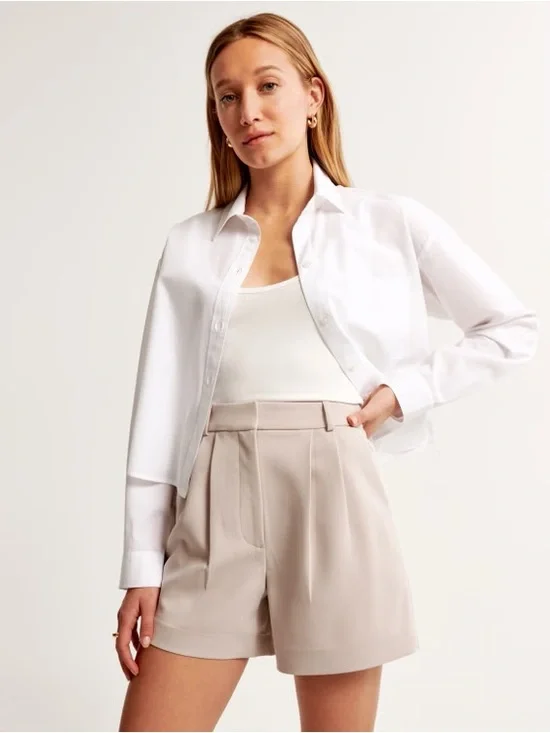 Abercrombie Curve Love A&F Sloane High Rise Tailored Shorts 4.5in - 2  26  Taupe - Picture 2 of 16